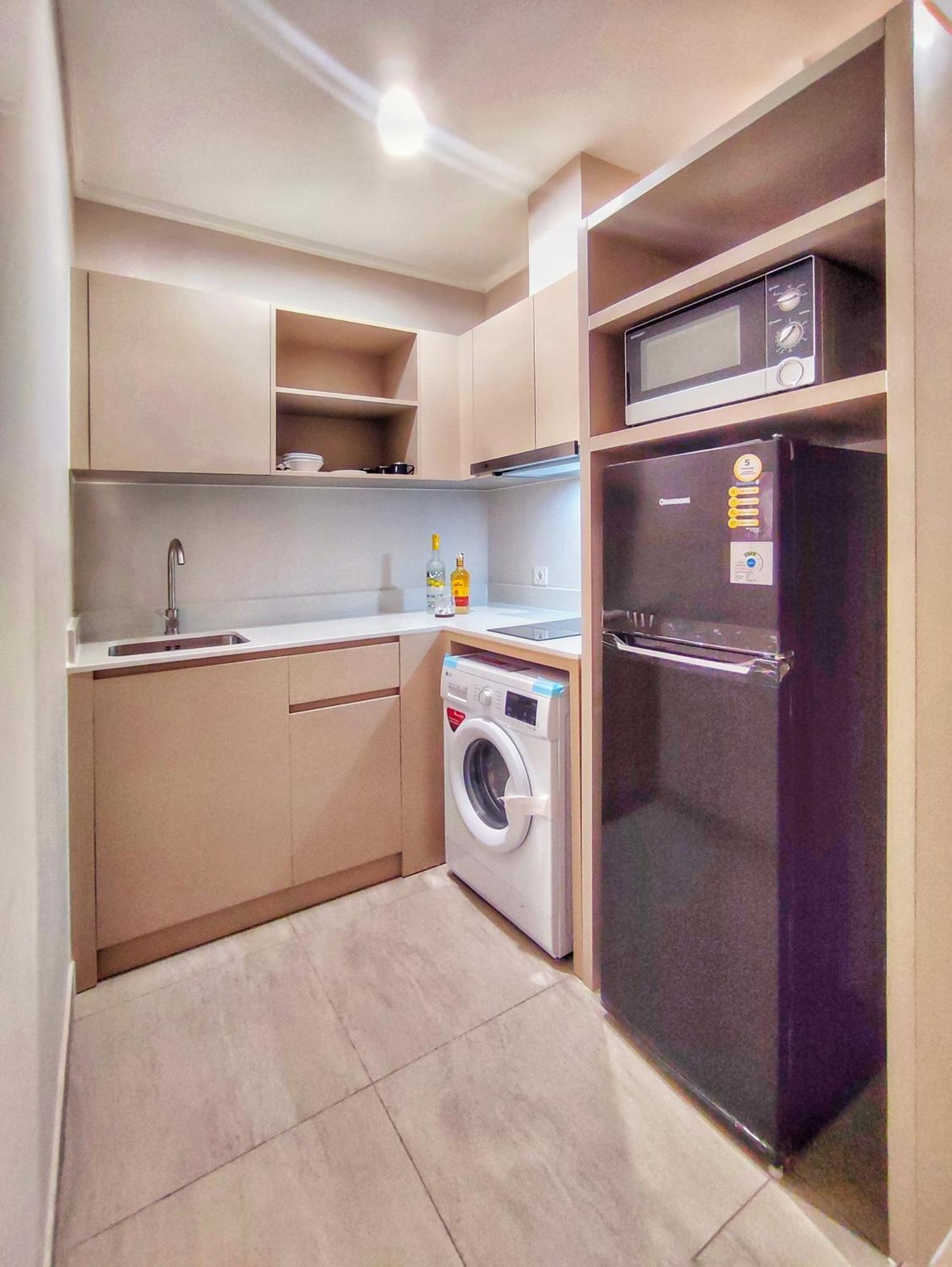 Brand New 2Br Apt Menara Jakarta, Jkt Inter Expo Apartment Екстериор снимка